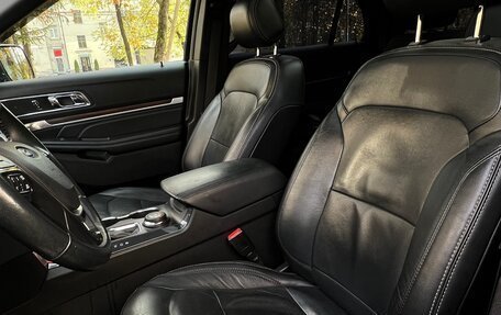 Ford Explorer VI, 2018 год, 2 550 000 рублей, 9 фотография