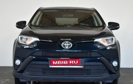 Toyota RAV4, 2019 год, 2 199 000 рублей, 2 фотография