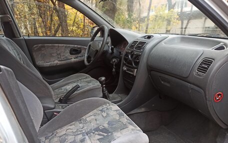 Mitsubishi Carisma I, 1997 год, 145 000 рублей, 8 фотография