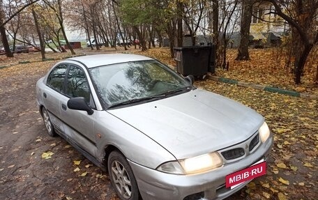 Mitsubishi Carisma I, 1997 год, 145 000 рублей, 3 фотография
