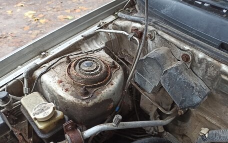 Mitsubishi Carisma I, 1997 год, 145 000 рублей, 18 фотография