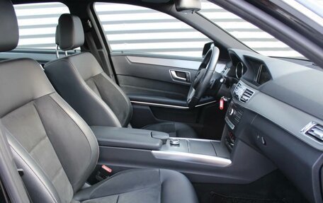 Mercedes-Benz E-Класс, 2015 год, 2 390 000 рублей, 6 фотография