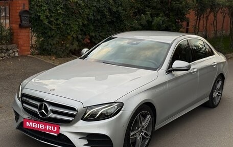 Mercedes-Benz E-Класс, 2018 год, 2 900 000 рублей, 9 фотография