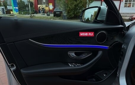 Mercedes-Benz E-Класс, 2018 год, 2 900 000 рублей, 18 фотография