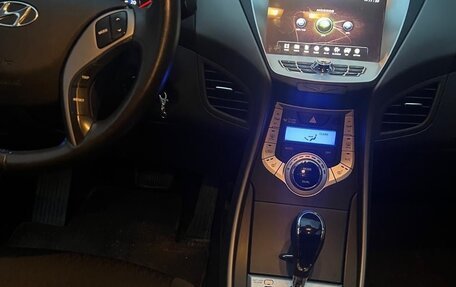 Hyundai Avante, 2012 год, 1 230 000 рублей, 10 фотография