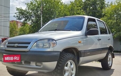 Chevrolet Niva I рестайлинг, 2003 год, 450 000 рублей, 1 фотография