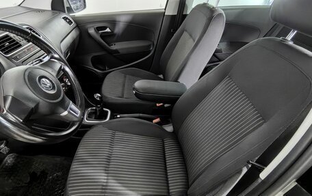Volkswagen Polo VI (EU Market), 2012 год, 670 000 рублей, 27 фотография