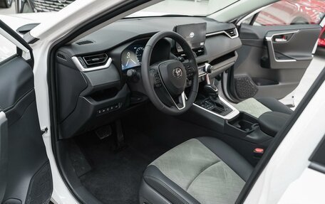 Toyota RAV4, 2025 год, 4 199 000 рублей, 6 фотография