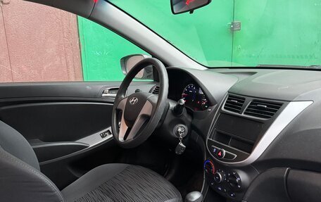 Hyundai Solaris II рестайлинг, 2014 год, 999 000 рублей, 4 фотография