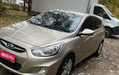 Hyundai Solaris II рестайлинг, 2011 год, 750 000 рублей, 1 фотография