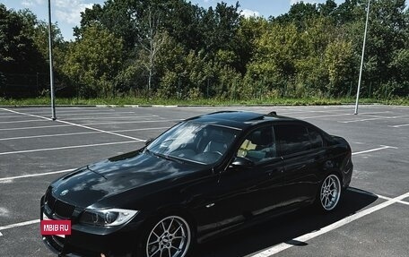 BMW 3 серия, 2005 год, 1 389 000 рублей, 2 фотография