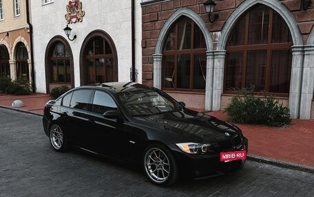 BMW 3 серия, 2005 год, 1 389 000 рублей, 14 фотография