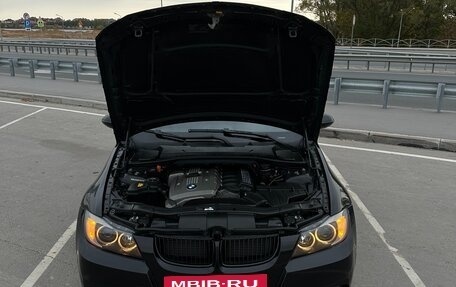 BMW 3 серия, 2005 год, 1 389 000 рублей, 30 фотография