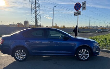 Skoda Octavia, 2018 год, 1 990 000 рублей, 2 фотография