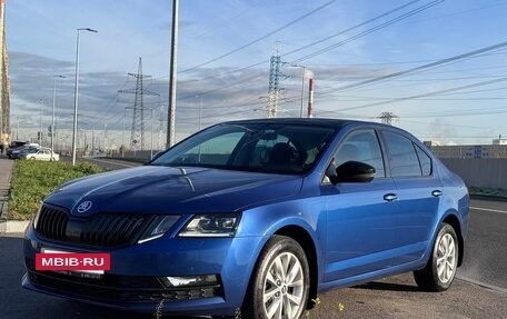 Skoda Octavia, 2018 год, 1 990 000 рублей, 5 фотография