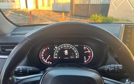 Toyota RAV4, 2021 год, 4 200 000 рублей, 9 фотография