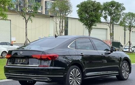 Volkswagen Passat B8 рестайлинг, 2021 год, 2 000 000 рублей, 5 фотография