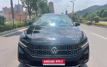 Volkswagen Passat B8 рестайлинг, 2021 год, 2 000 000 рублей, 2 фотография