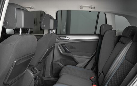 Volkswagen Tiguan II, 2019 год, 2 150 000 рублей, 20 фотография