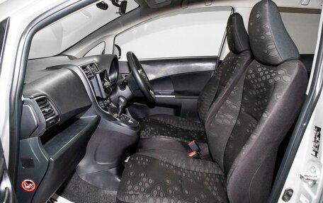 Toyota Ractis II, 2015 год, 899 000 рублей, 6 фотография