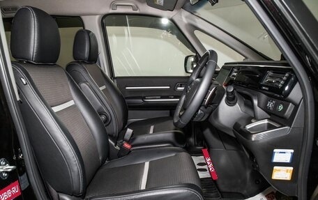 Honda Stepwgn IV, 2019 год, 2 450 000 рублей, 4 фотография