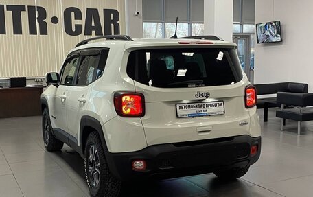 Jeep Renegade I рестайлинг, 2019 год, 1 900 000 рублей, 3 фотография