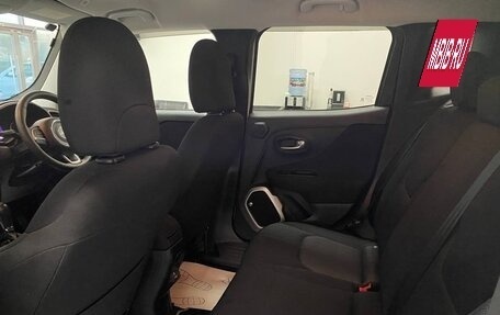 Jeep Renegade I рестайлинг, 2019 год, 1 900 000 рублей, 13 фотография