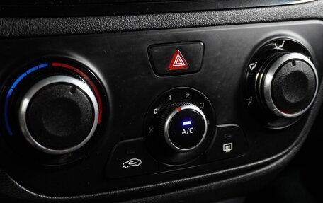 Hyundai Solaris II рестайлинг, 2021 год, 1 649 000 рублей, 18 фотография