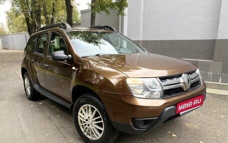 Renault Duster I рестайлинг, 2015 год, 1 040 000 рублей, 2 фотография