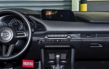 Mazda 3, 2025 год, 2 200 000 рублей, 11 фотография