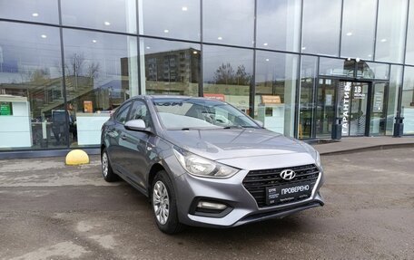 Hyundai Solaris II рестайлинг, 2019 год, 1 050 000 рублей, 3 фотография