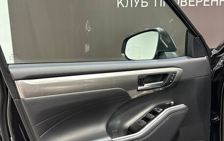 Toyota Highlander, 2025 год, 6 150 000 рублей, 20 фотография