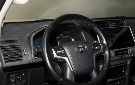 Toyota Land Cruiser Prado 150 рестайлинг 2, 2021 год, 5 410 000 рублей, 5 фотография