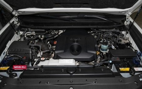 Toyota Land Cruiser Prado 150 рестайлинг 2, 2021 год, 5 410 000 рублей, 18 фотография