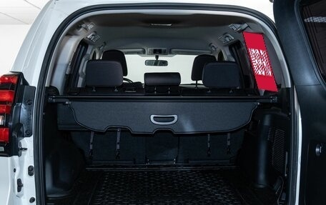 Toyota Land Cruiser Prado 150 рестайлинг 2, 2021 год, 5 410 000 рублей, 19 фотография