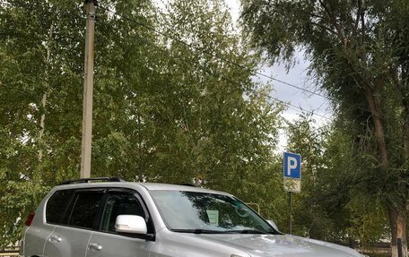 Toyota Land Cruiser Prado 150 рестайлинг 2, 2013 год, 2 750 000 рублей, 2 фотография