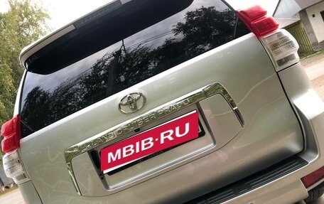 Toyota Land Cruiser Prado 150 рестайлинг 2, 2013 год, 2 750 000 рублей, 4 фотография