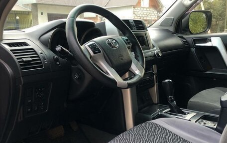 Toyota Land Cruiser Prado 150 рестайлинг 2, 2013 год, 2 750 000 рублей, 9 фотография