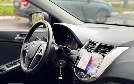 Hyundai Solaris II рестайлинг, 2016 год, 1 050 000 рублей, 20 фотография