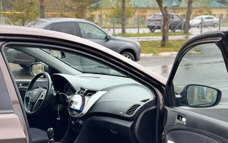 Hyundai Solaris II рестайлинг, 2016 год, 1 050 000 рублей, 19 фотография
