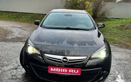 Opel Astra J, 2014 год, 925 000 рублей, 1 фотография