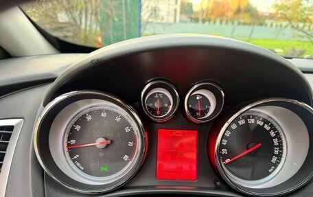 Opel Astra J, 2014 год, 925 000 рублей, 6 фотография