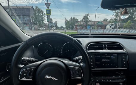 Jaguar XE I рестайлинг, 2016 год, 1 605 000 рублей, 2 фотография