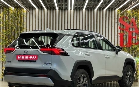 Toyota RAV4, 2024 год, 4 200 000 рублей, 5 фотография