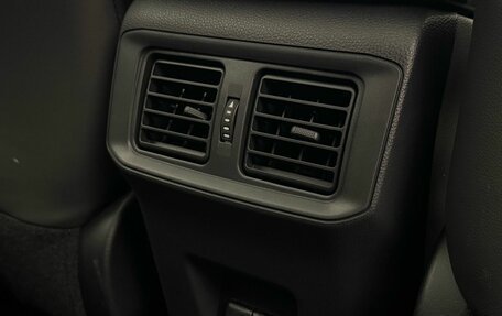 Toyota RAV4, 2024 год, 4 200 000 рублей, 30 фотография