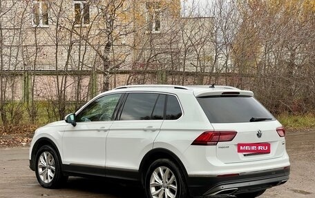 Volkswagen Tiguan II, 2017 год, 2 500 000 рублей, 4 фотография