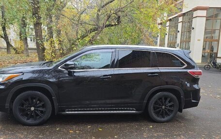Toyota Highlander III, 2015 год, 2 679 000 рублей, 6 фотография