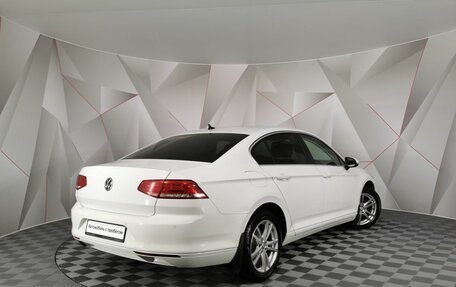 Volkswagen Passat B8 рестайлинг, 2017 год, 1 735 000 рублей, 2 фотография