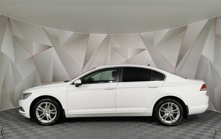 Volkswagen Passat B8 рестайлинг, 2017 год, 1 735 000 рублей, 5 фотография