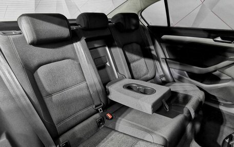 Volkswagen Passat B8 рестайлинг, 2017 год, 1 735 000 рублей, 13 фотография